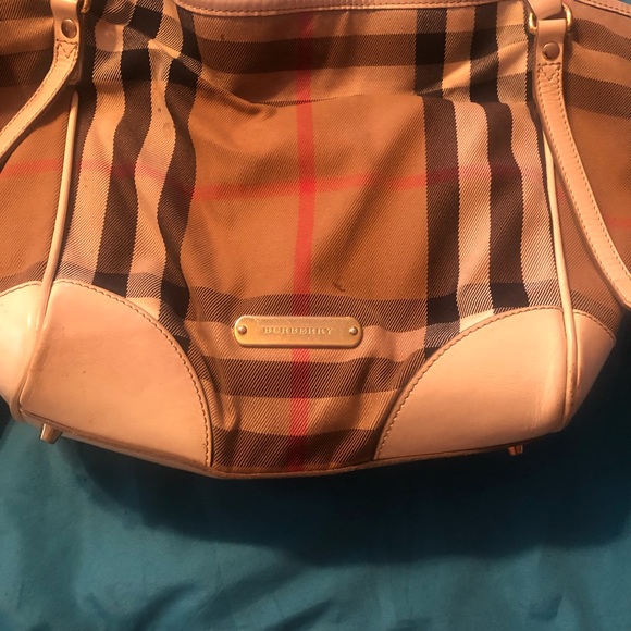 Authentic Burberry bag - Picture 3 of 7